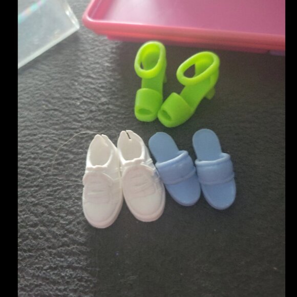 Barbie shoe lot - Picture 1 of 1